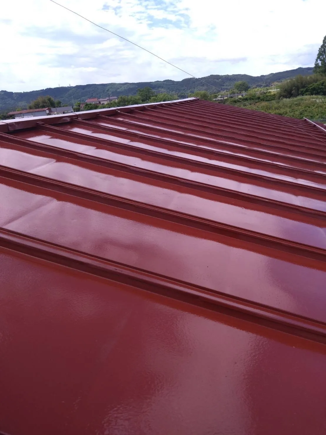 【米山町T様「屋根塗装工事」②】「シリコンルーフⅡ」サニーレッド